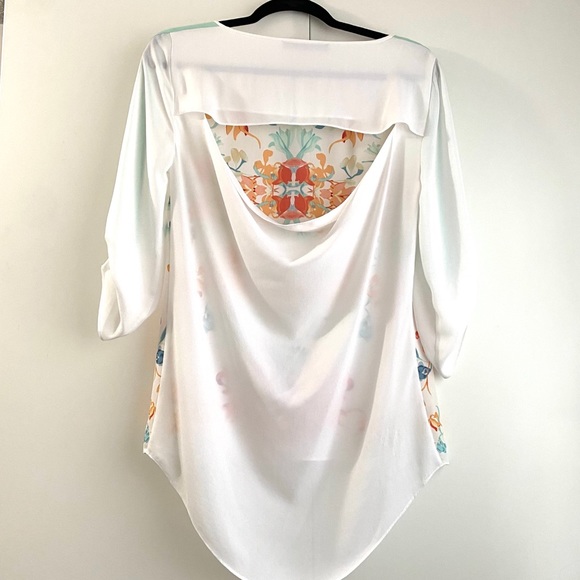 Floral High-Low Tunic/Blouse - Picture 4 of 6